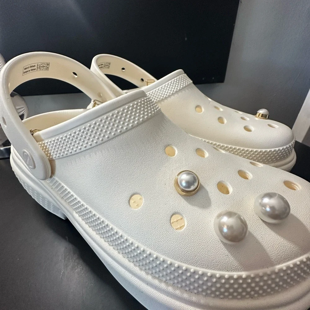 CROCS brand new